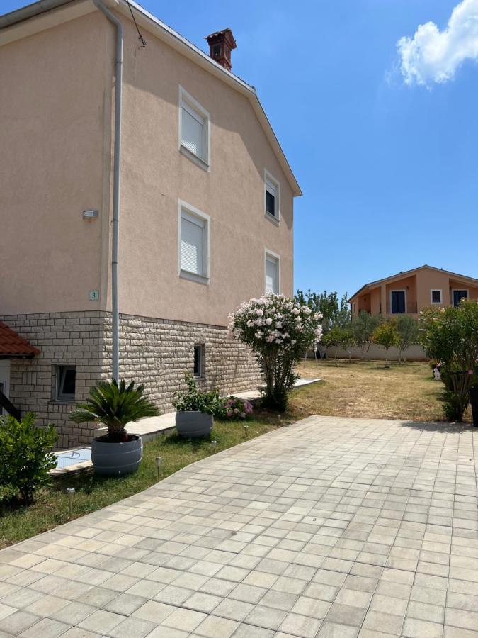 Apartments Ban Galižana Extérieur photo