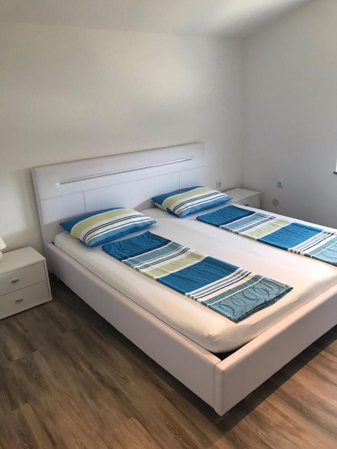 Apartments Ban Galižana Extérieur photo
